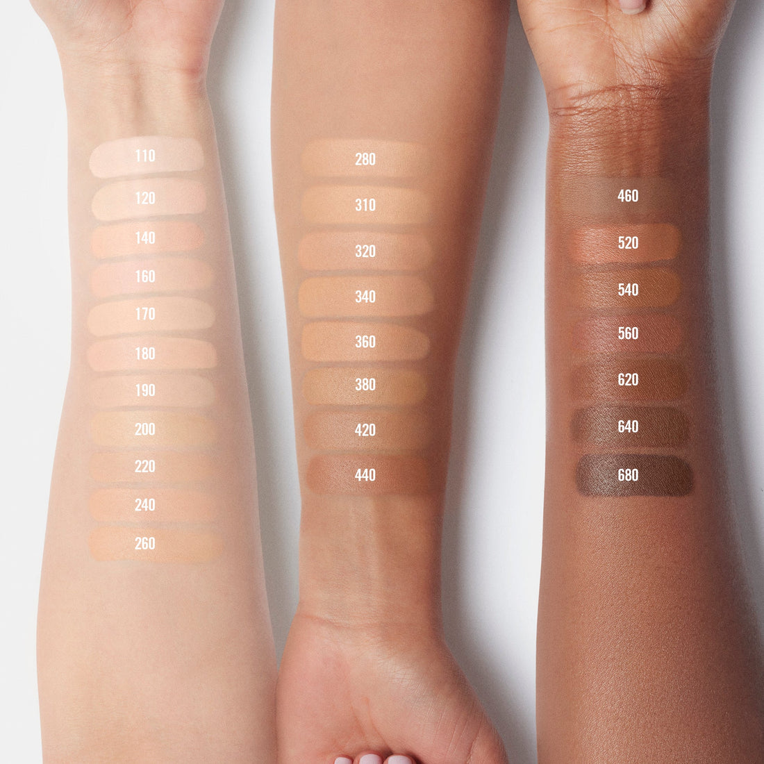 Makeup by Mario SurrealSkin Awakening Concealer 240 - lifestyle resultado corrector de ojeras y base