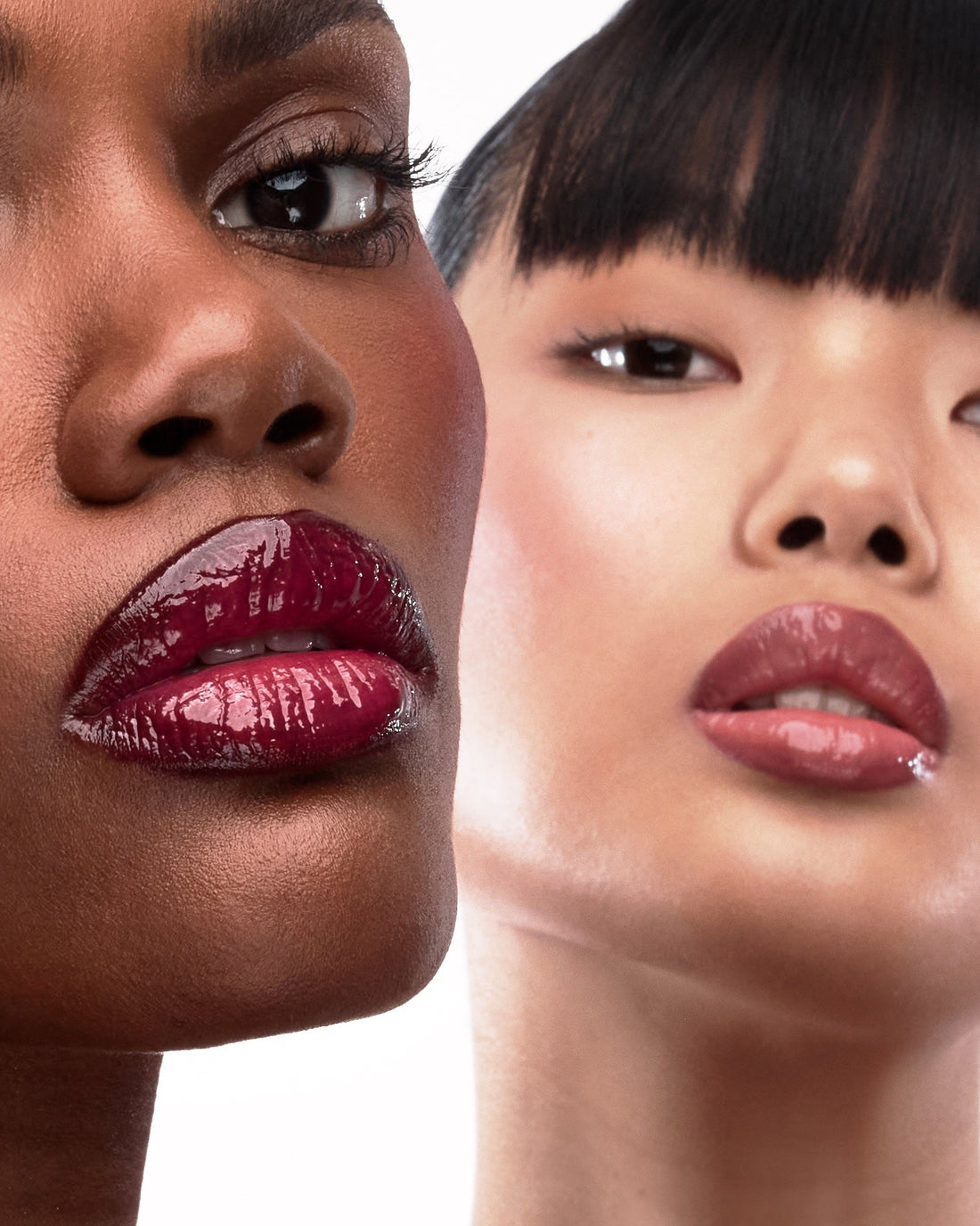 Patrick Ta Major Volume Plumping Gloss Duo — modelo con brillo labial voluminizador