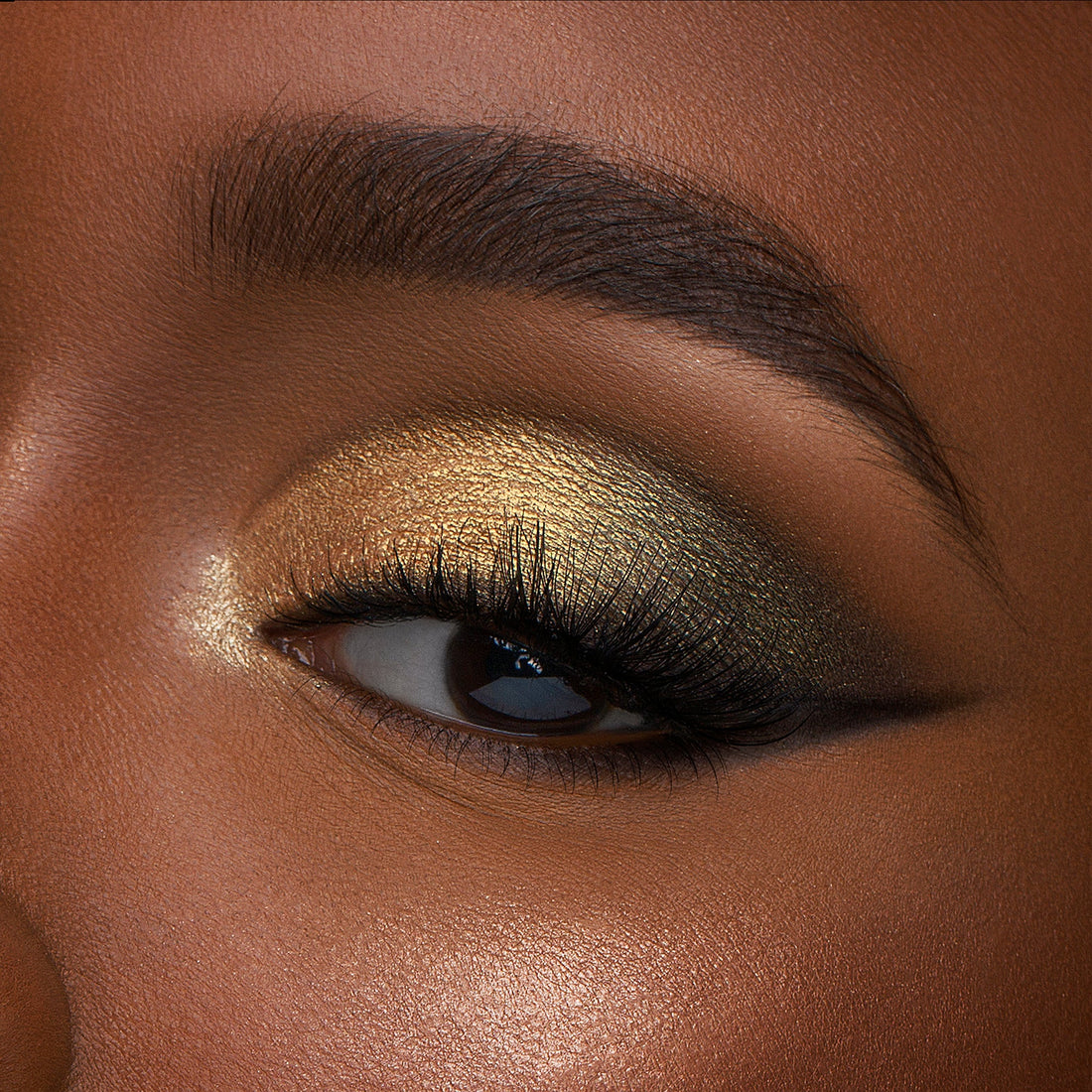 Artist Couture Supreme Nudes detalle texture mate y perla