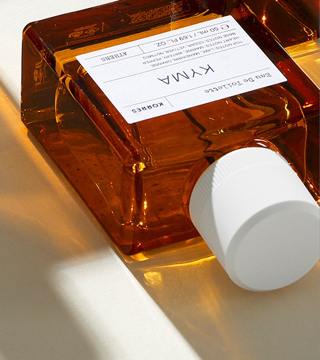 Detalle del frasco del Korres Kyma Eau de Toilette 50ml