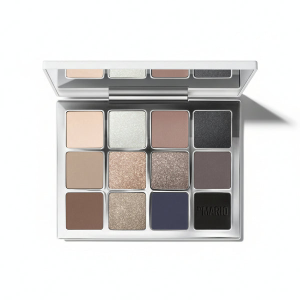 Makeup By Mario Ethereal Eyes Eyeshadow Palette Moonlight abierta con 12 tonos neutros y 4 acabados