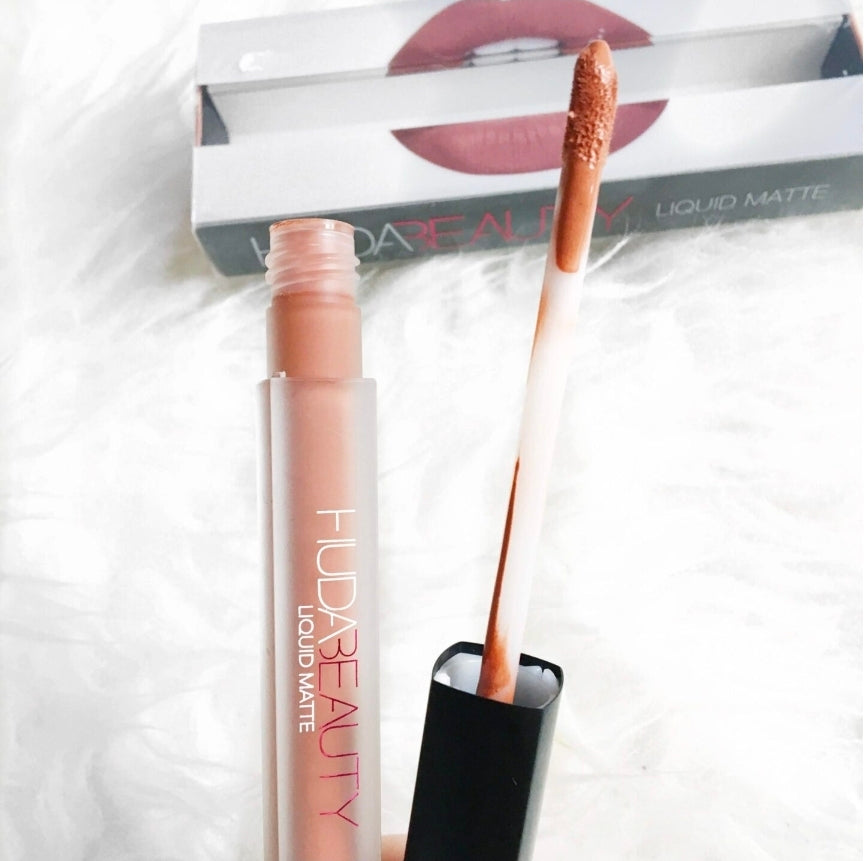Huda Beauty Liquid Matte Girlfriend