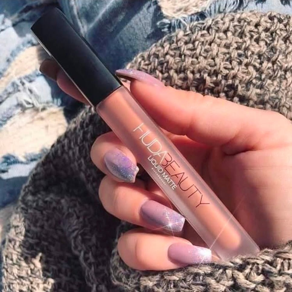 Huda Beauty Liquid Matte Girlfriend