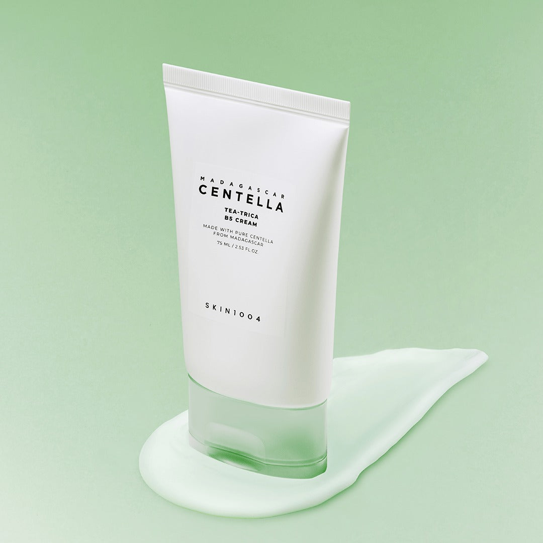 Skin1004 Tea-Trica B5 Cream - textura gel-crema fondo verde