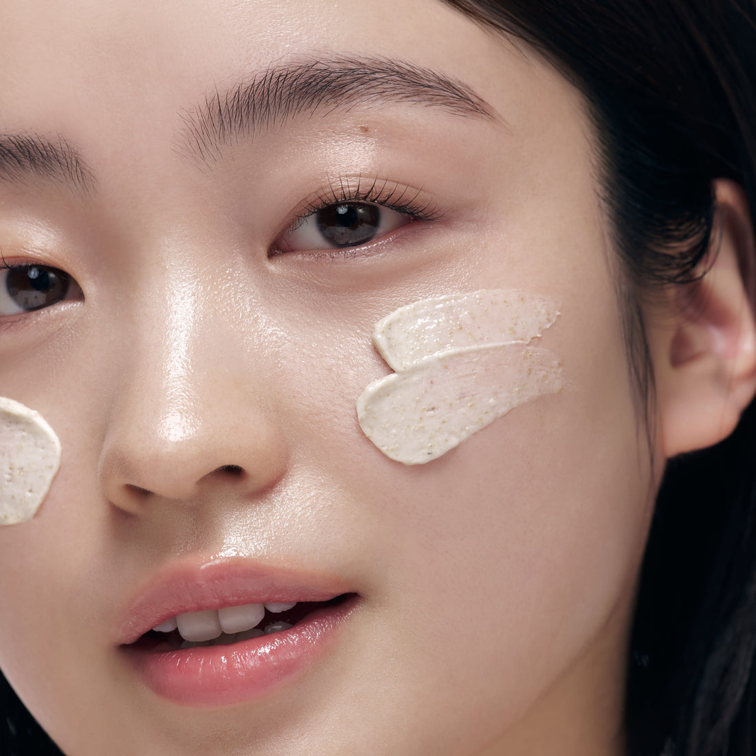 Beauty of Joseon Ground Rice and Honey Glow Mask - aplicacion facial textura del producto